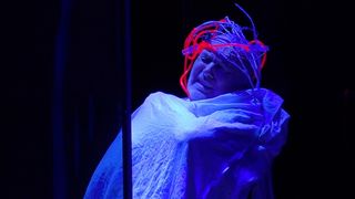 Savaitės kontūrai: apsisaugoti nuo apgaulės, susitikti teatre (video)