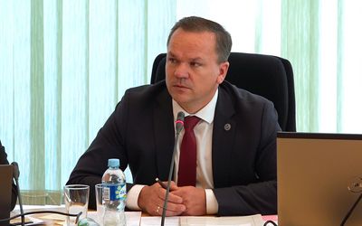 В скандале с «канцелярскими» еще одно мировое соглашение: Эрландас Галагузас вернет 8 тысяч евро - В Висагинасе