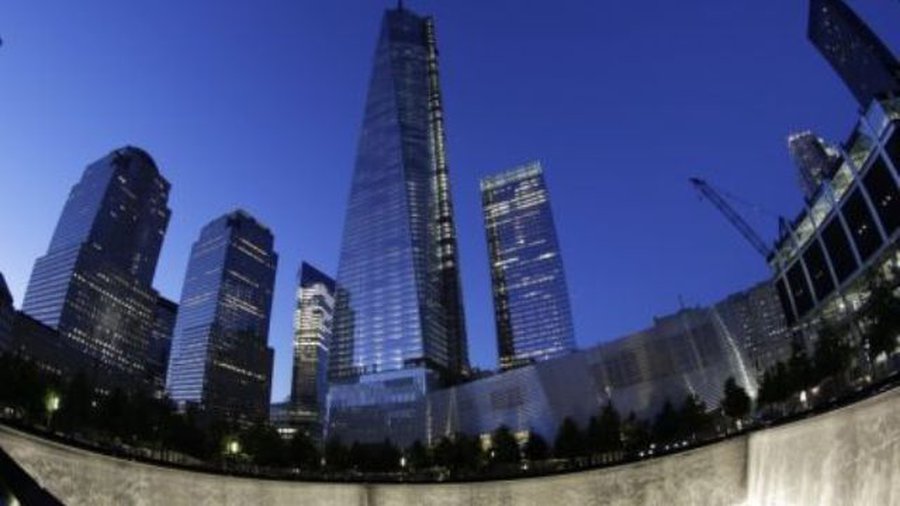 В США сегодня вспоминают жертв терактов 11 сентябрь - В Мире