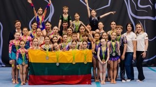 Триумф висагинских акробатов в Таллине – на соревнованиях «KevadAcro 2026»