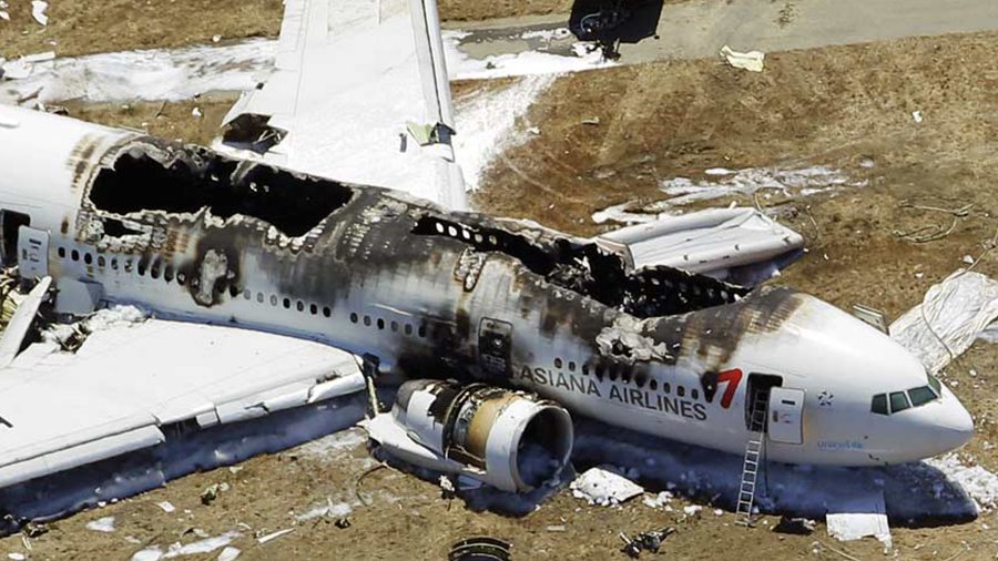 Эксперты назвали причины катастрофы Boeing 777 южнокорейской компании в Сан-Франциско - В Мире