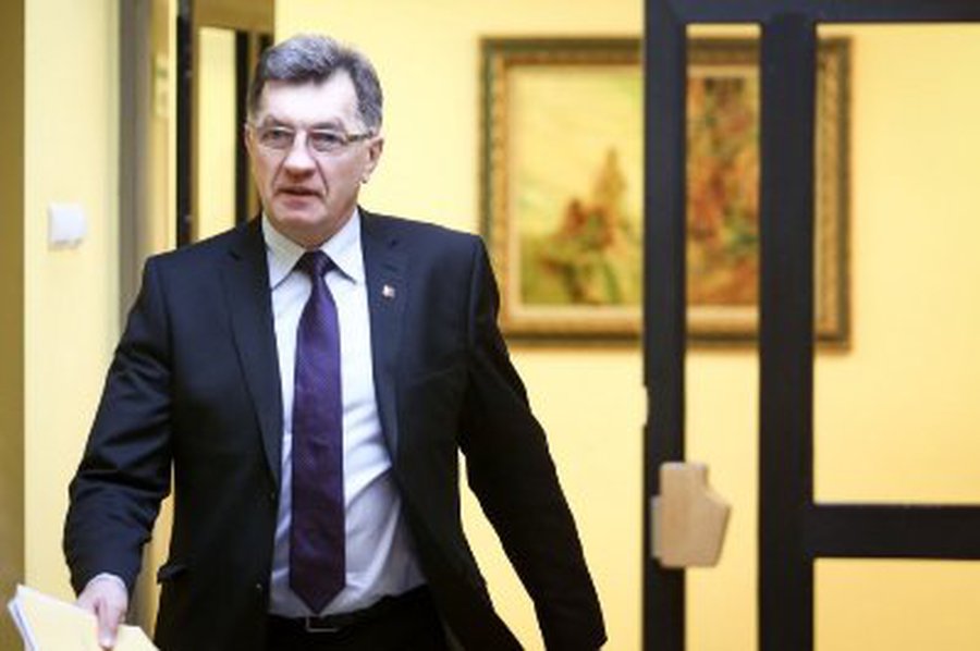 A.Butkevičius: pinigų pervedimai tarp "Lietuvos energijos" įmonių kelia abejonių - Lietuva ir Baltijos šalys