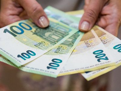 "Iki" дополнительно выплатит работникам четверть миллиона евро - Литва и страны Балтии