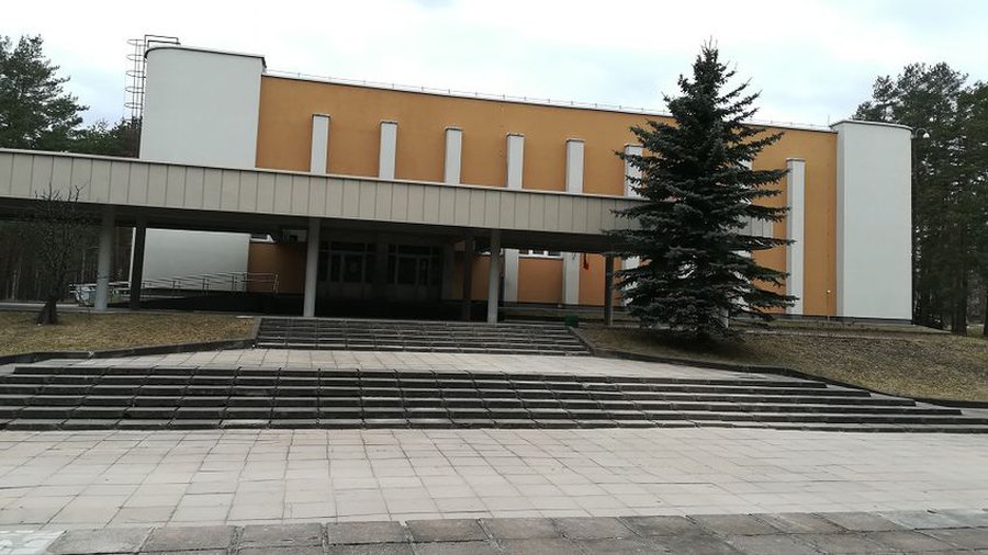 «Девочкам – направо, мальчикам – налево». В «Банге» восстановлен прежний порядок посещения туалетов - В Висагинасе