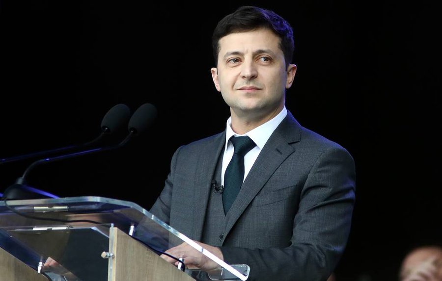 Экзитполы: Зеленский лидирует во втором туре выборов, набрав более 70% голосов - В Мире