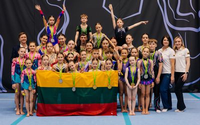 Триумф висагинских акробатов в Таллине – на соревнованиях «KevadAcro 2026» - Висагинас и висагинцы