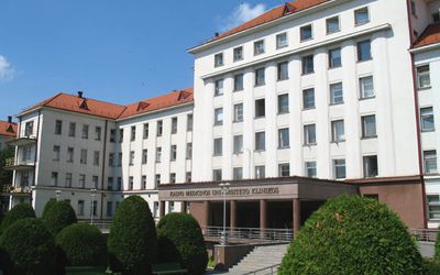 2023 m. šis restauracijos projektas buvo įvertintas prestižiniu Europos paveldo apdovanojimu „Europa Nostra“ kategorijoje „Konservavimas ir pritaikymas naujam naudojimui“   Restauracijos procesas Restauracija pradėta 2019 m. pabaigoje, atlikus išsamius tyrimus. Darbus vykdė 36 specialistų komanda iš įvairių šalių, laikydamasi minimalios intervencijos principo, siekiant išsaugoti lubų autentiškumą. Buvo sustiprintos medinės sijos, išvalytas paviršiaus polichromas ir paauksavimas, užpildyti spalvi - Projektas „Europos Pulsas“