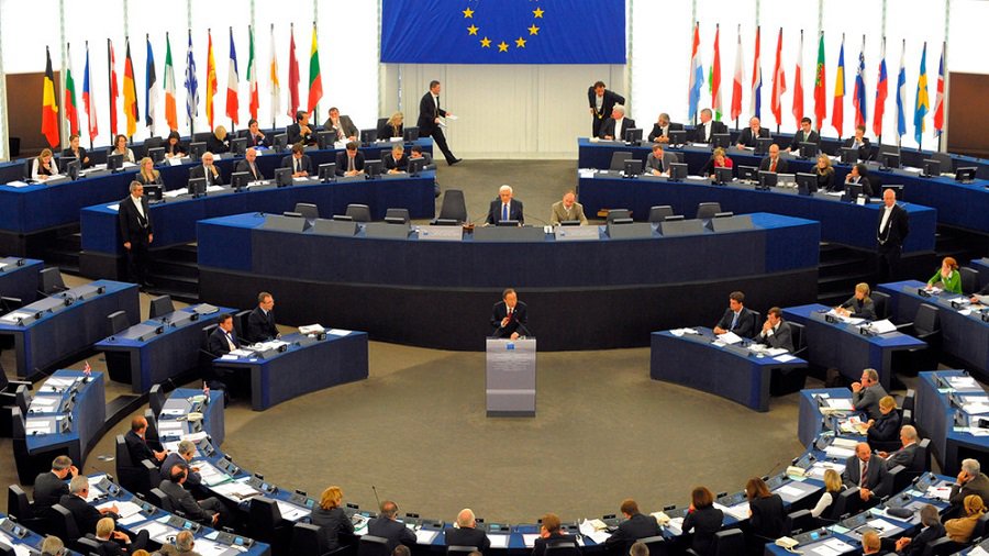 Европарламент одобрил реформу миграционного законодательства ЕС - В Мире