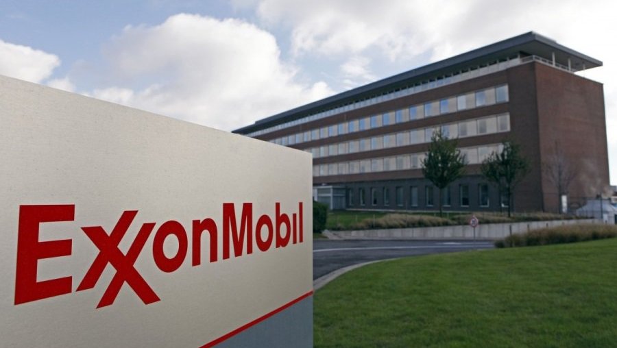 Reuters: ракетный снаряд попал в здание ExxonMobil в иракской Басре - В Мире