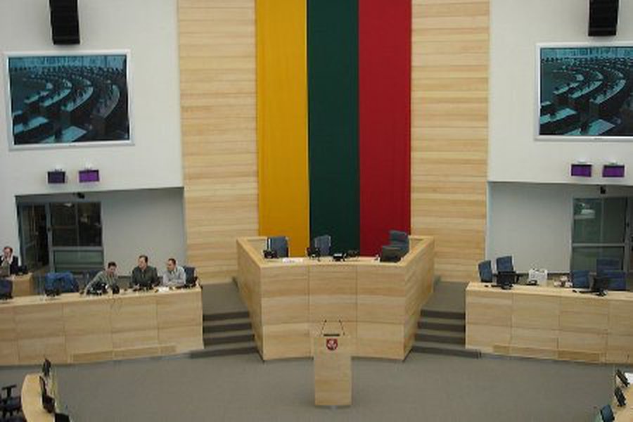 Сейм поднял штрафы за преступления - Литва и страны Балтии