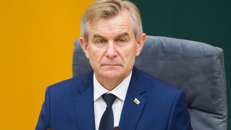 Пранцкетис: необходимо защитить права людей, у которых не было равной  возможности на выкуп служебных квартир - Литва и страны Балтии