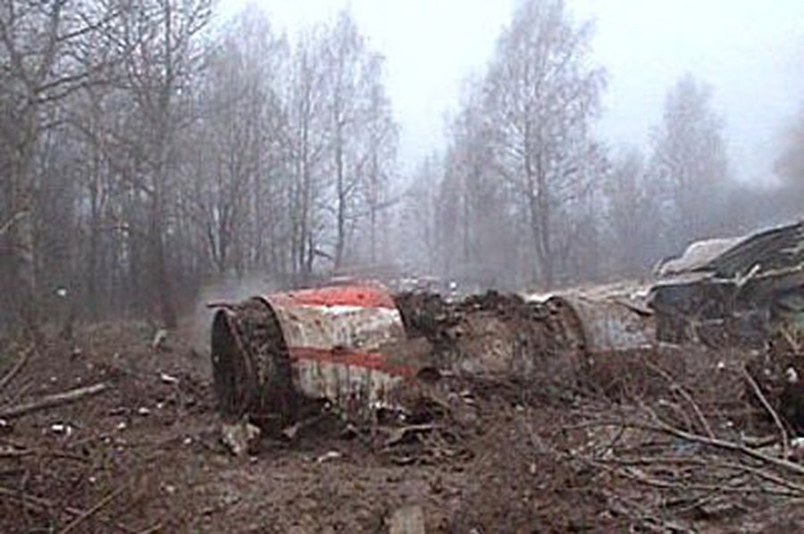 В кабине упавшего под Смоленском Ту-154 находились посторонние - В Мире