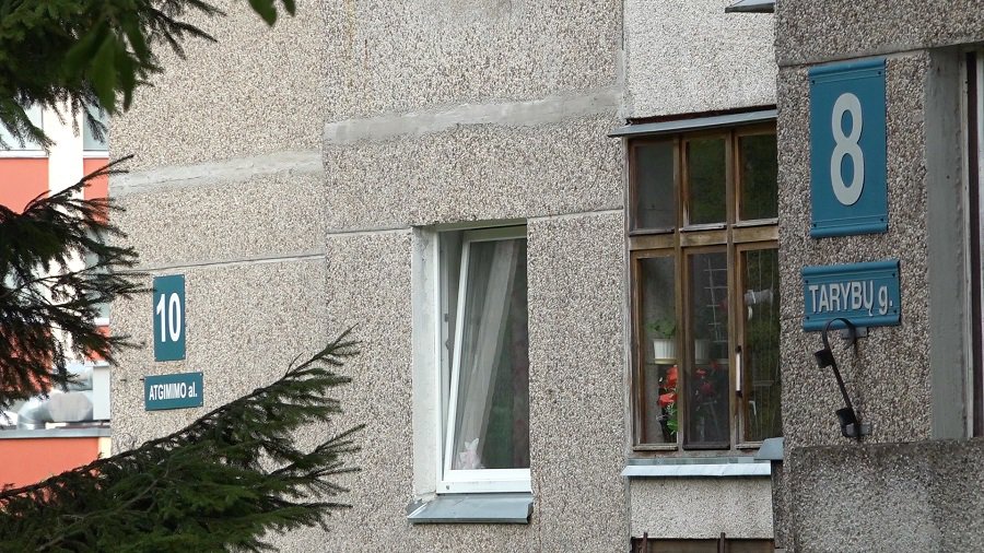 Atgimimo alėja, nugriautas ilgalaikis vaiduoklis ir Visagino dailininkų svajonės | Savaitės kontūrai ( video) - Visagine