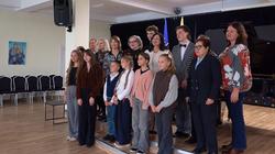 „Kartų tiltas“: nuo jaunųjų talentų iki didžiosios scenos | Savaitės kontūrai (video)