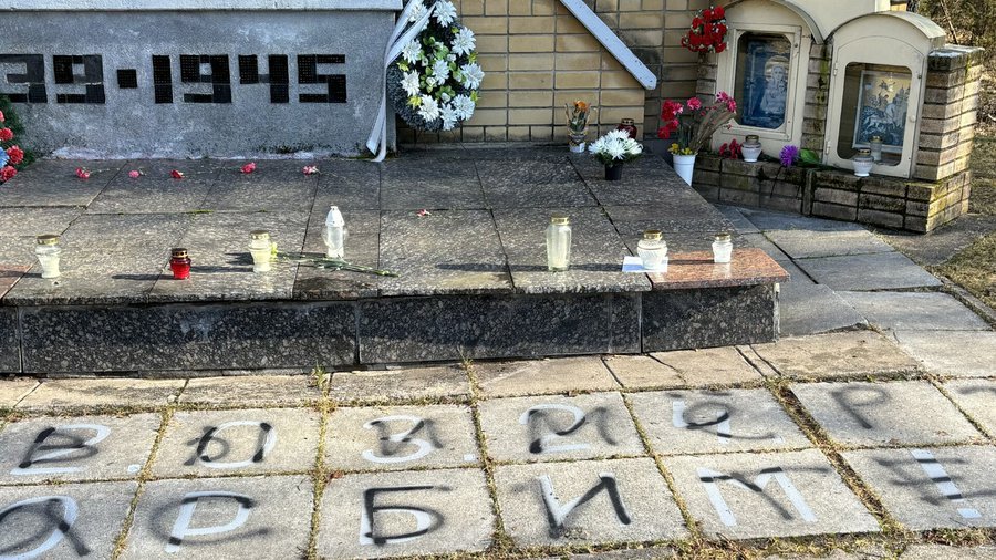 Visagino savivaldybės administracija kreipėsi į policiją dėl Antrojo pasaulinio karo aukų (nežinomų karių) kapo išniekinimo - Įvykiai ir kriminalas