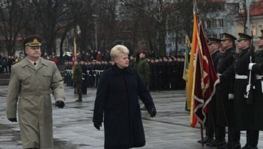 Литва отметила День армии - Литва и страны Балтии